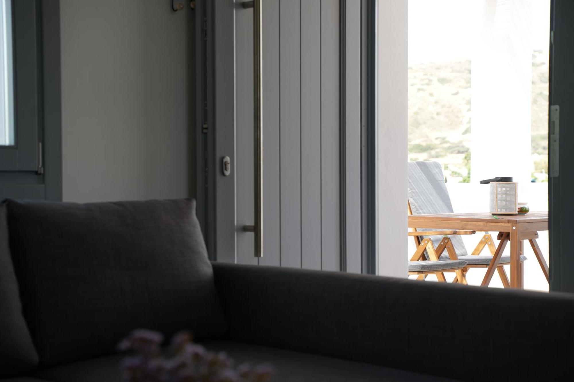 Pyrra Apartments Скірос Екстер'єр фото