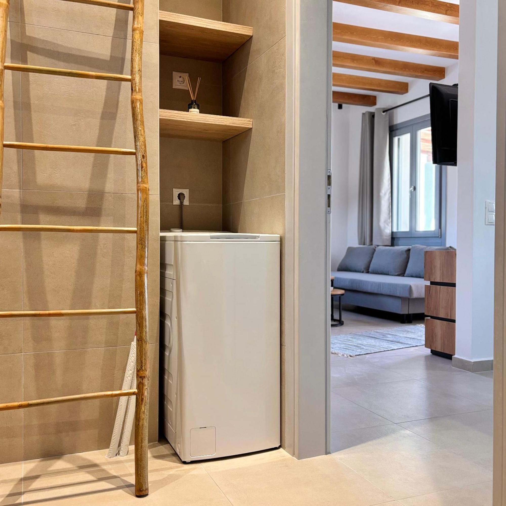 Pyrra Apartments Скірос Екстер'єр фото